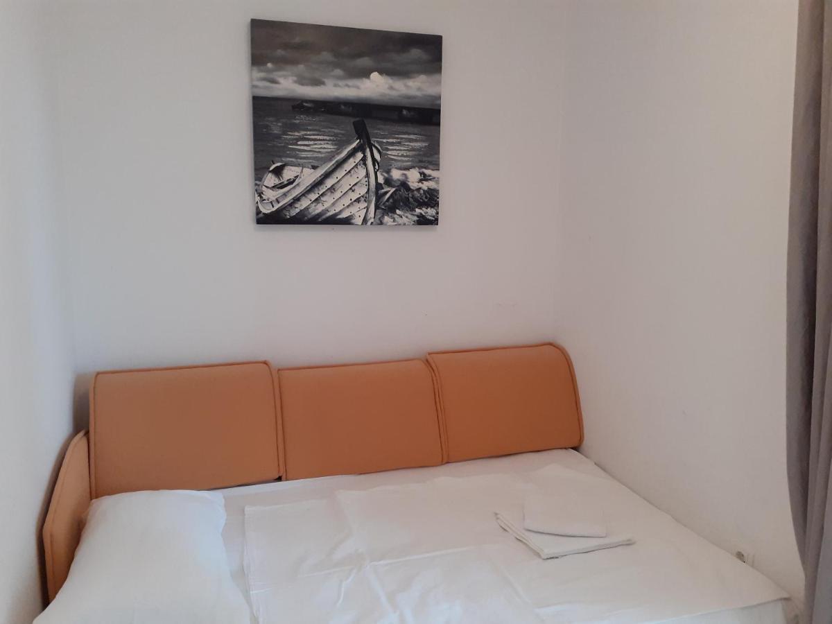 Apartment Conty On The Ground Floor Malinska Exterior foto