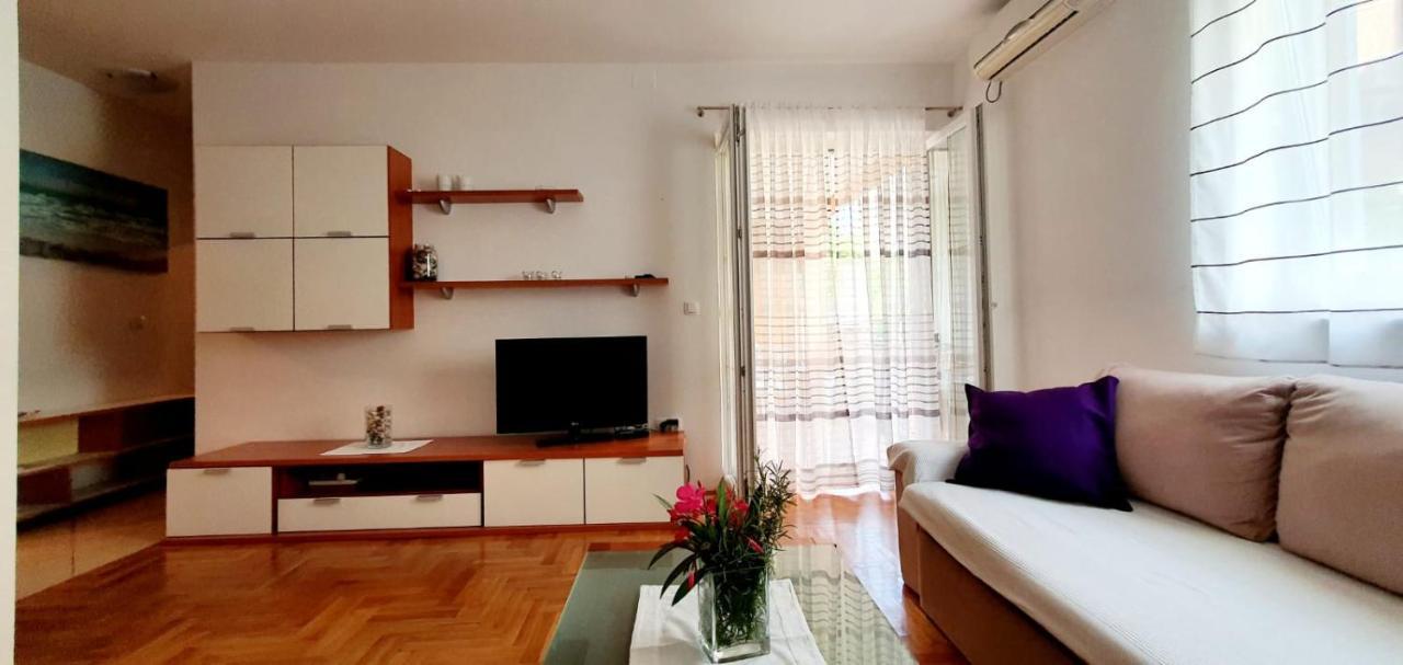 Apartment Conty On The Ground Floor Malinska Exterior foto